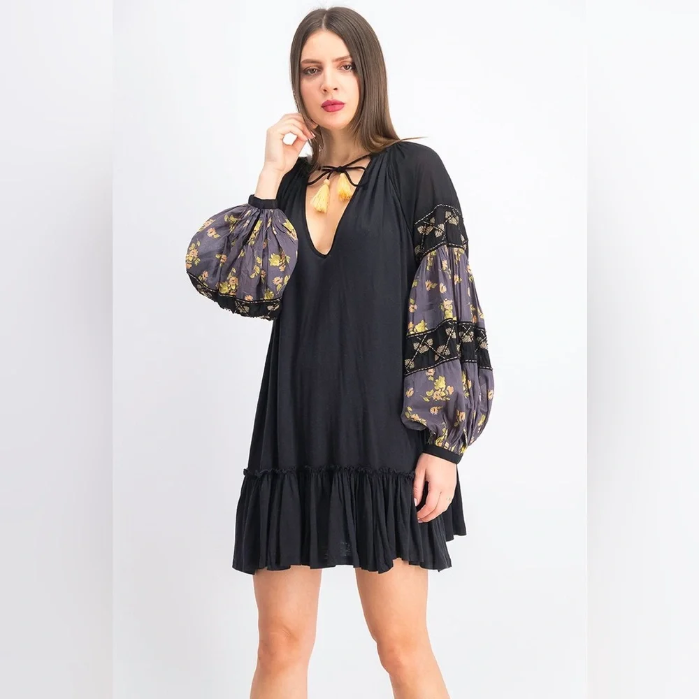 Free People Mix It Up Beaded
Embroidered High-Low Peasant Tunic - Picture 4 of 9